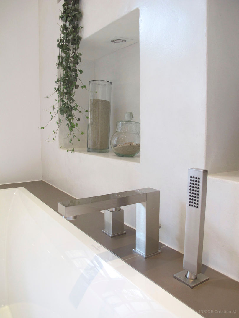 Salle de bain en béton ciré, INSIDE Création INSIDE Création Banheiros modernos