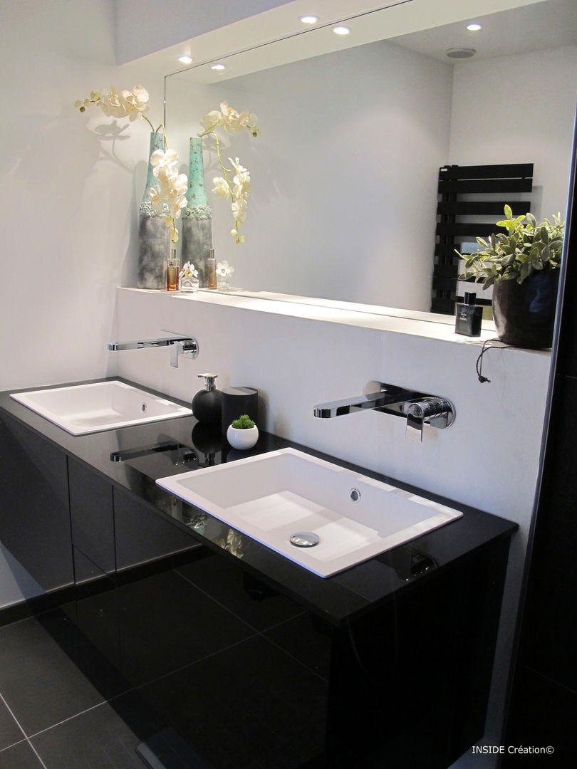 Rénovation d'une villa - St Laurent du Var, INSIDE Création INSIDE Création Modern style bathrooms