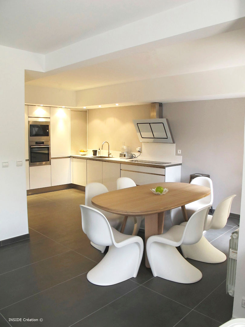 Rénovation d'une villa - St Laurent du Var, INSIDE Création INSIDE Création Modern style kitchen