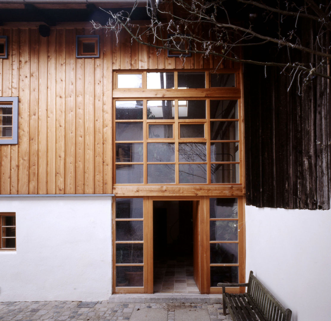 Scheunenausbau in Antwort/Chiemgau, Gabriele Riesner Architektin Gabriele Riesner Architektin Casas de estilo rústico