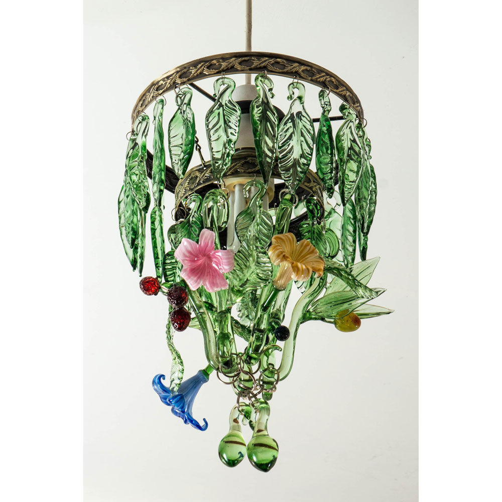 Fruit and Flowers custom glass chandelier A Flame with Desire Salones de estilo ecléctico Iluminación