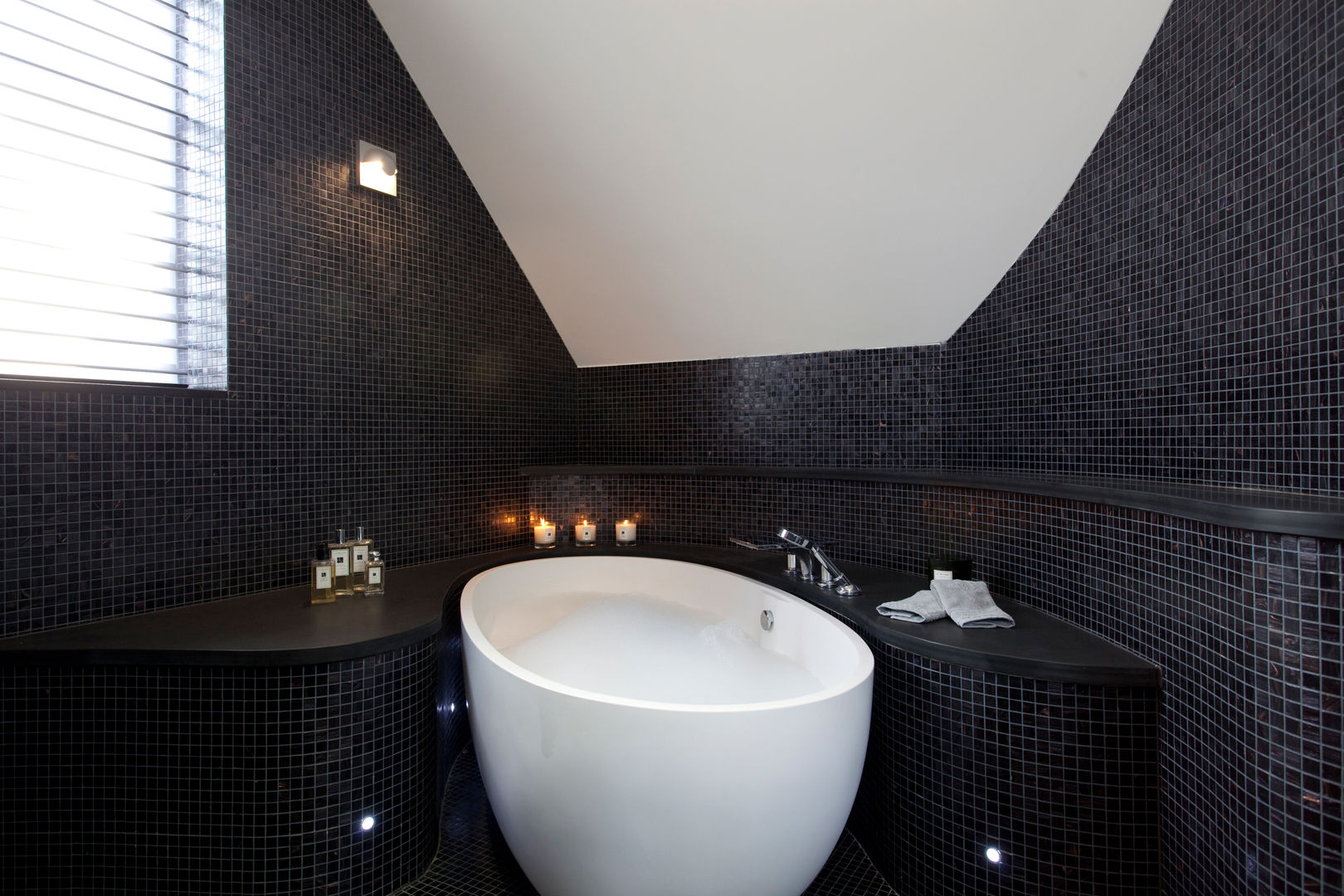 Chiswick W4: Perfect Bathroom Oasis, Increation Increation 클래식스타일 욕실