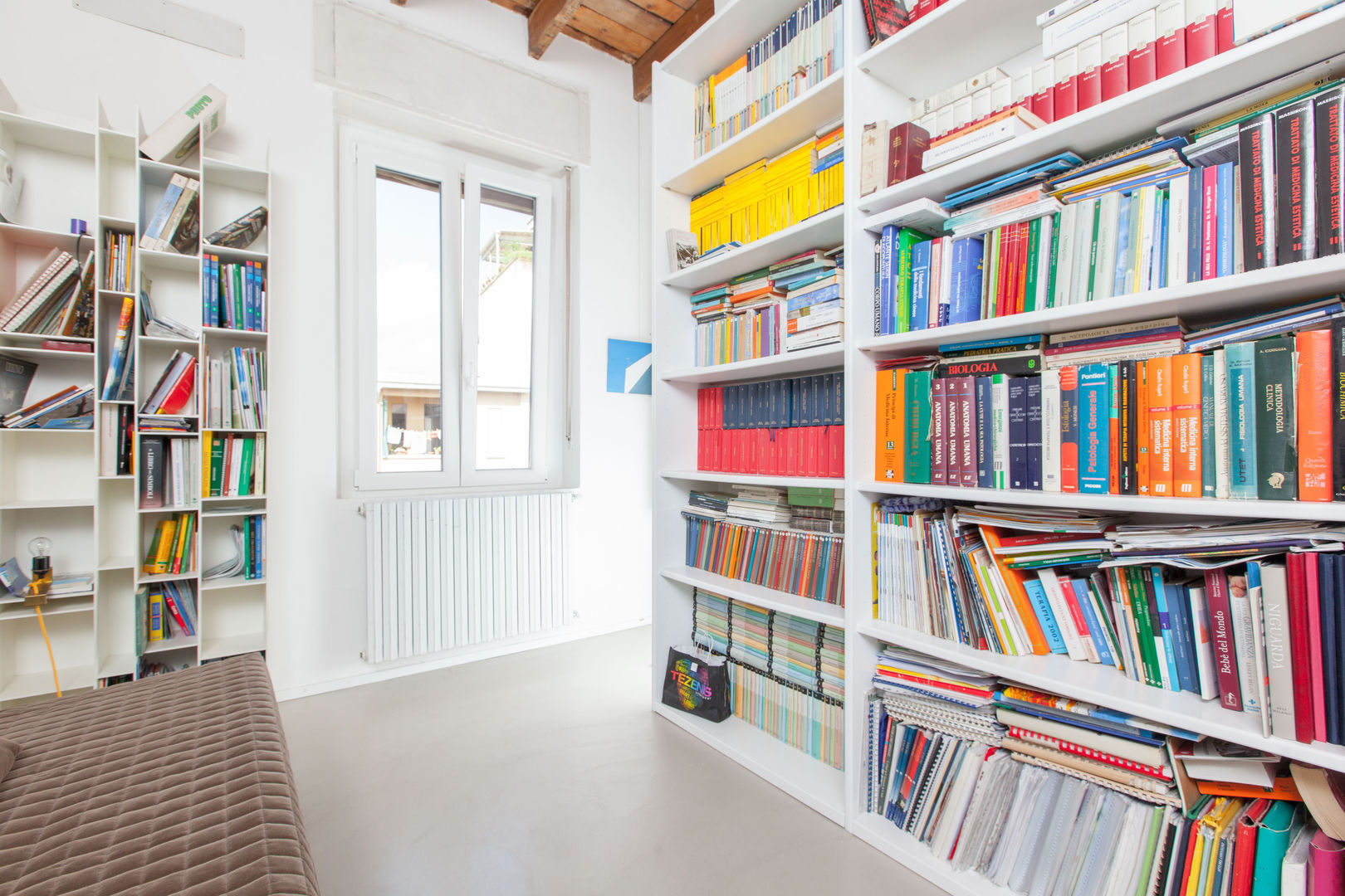 LOFT APARTMENT in milan, Matteo Fieni Architetto Matteo Fieni Architetto Industriële huizen