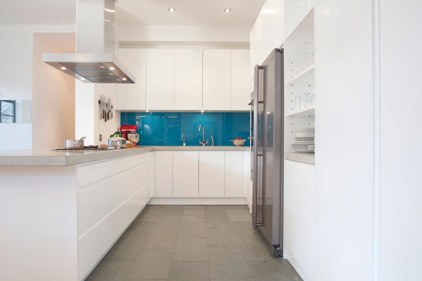 Clerkenwell WC1: Minimal Professional Home, Increation Increation Classic style kitchen