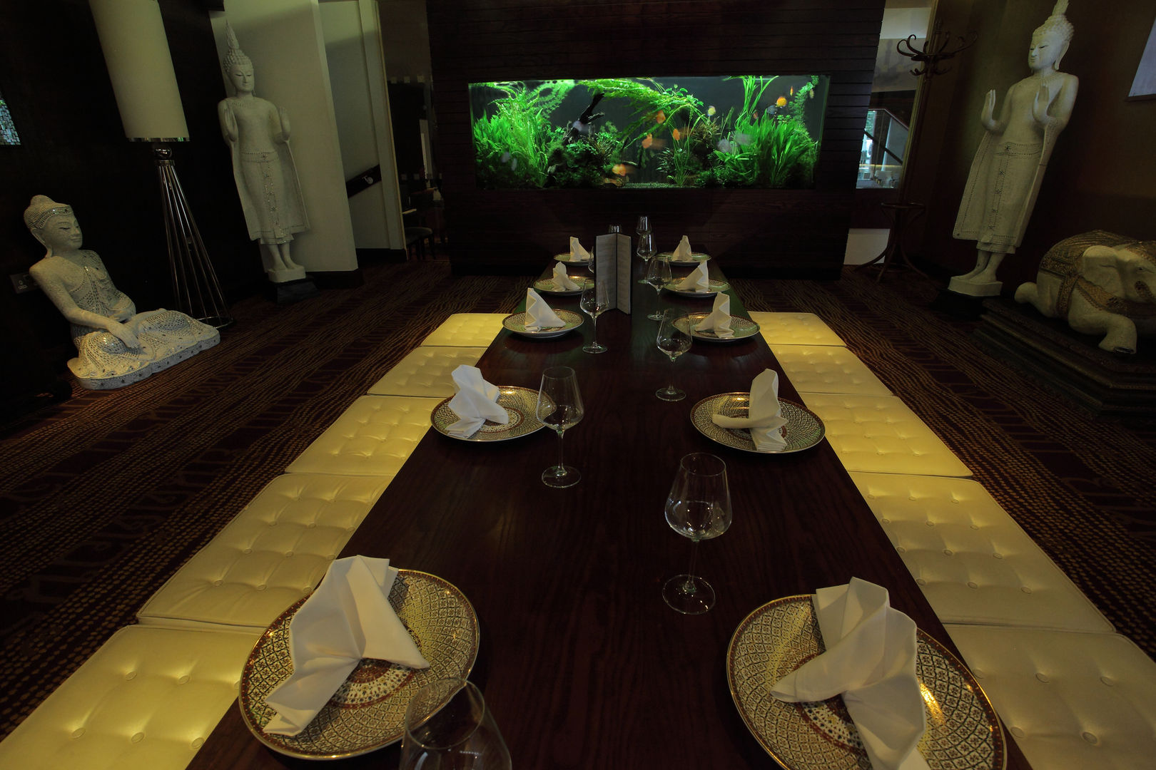 Exotic Thai Restaurant, Aquarium Architecture Aquarium Architecture Коммерческие помещения Ресторации