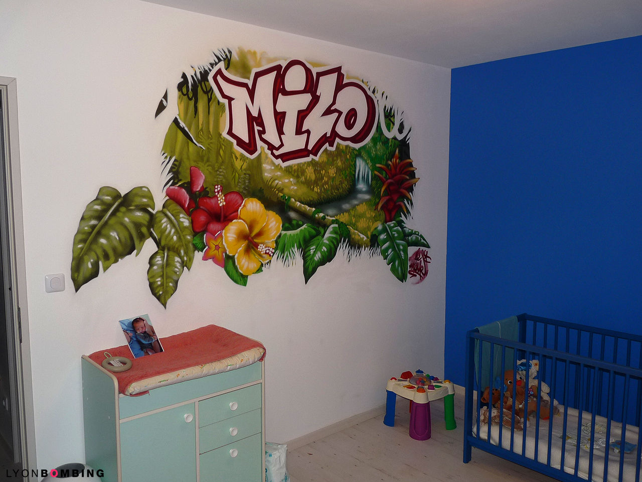 Chambre de bébé, Lyonbombing Lyonbombing Dormitorios infantiles modernos: