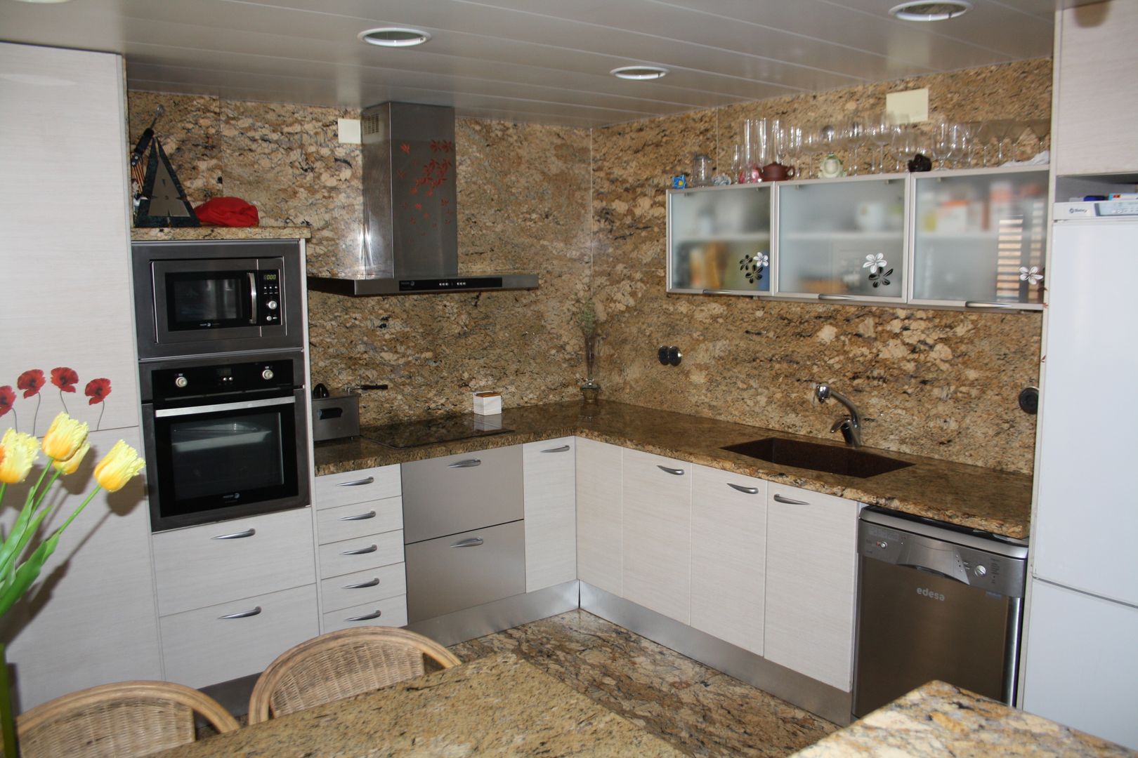 COCINA, ASESOR DEL MARMOL ASESOR DEL MARMOL Modern living