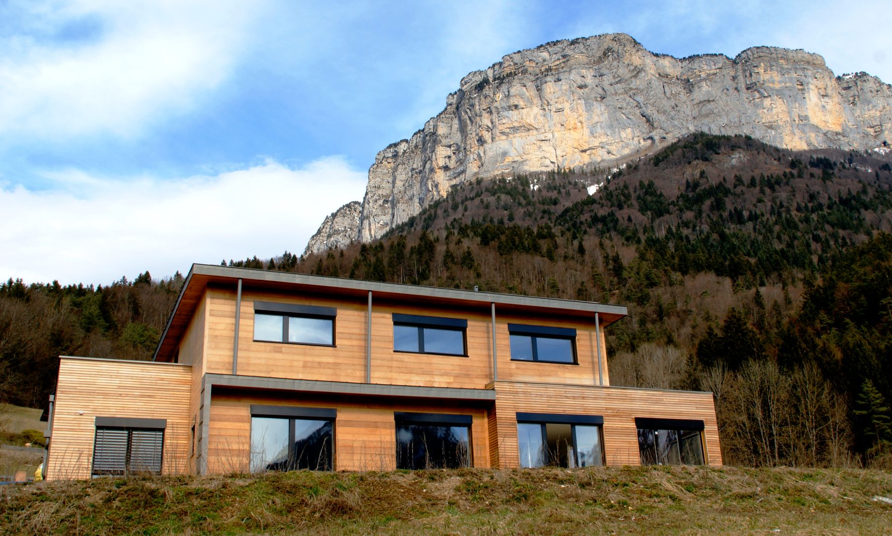 Maison ossature bois passive AMEO Construction Maisons modernes Nuage,Ciel,Plante,Imeuble,Montagne,Fenêtre,Arbre,Paysage naturel,loger,Mélèze