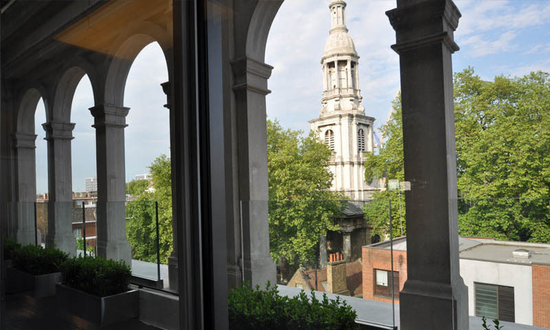 Shoreditch Church Penthouse, Space Group Architects Space Group Architects Janelas e portas clássicas