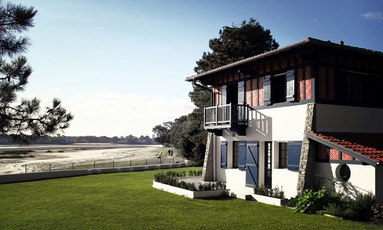 Sur le Bord du lac, EURL Cyril DULAU architecte EURL Cyril DULAU architecte Interior design