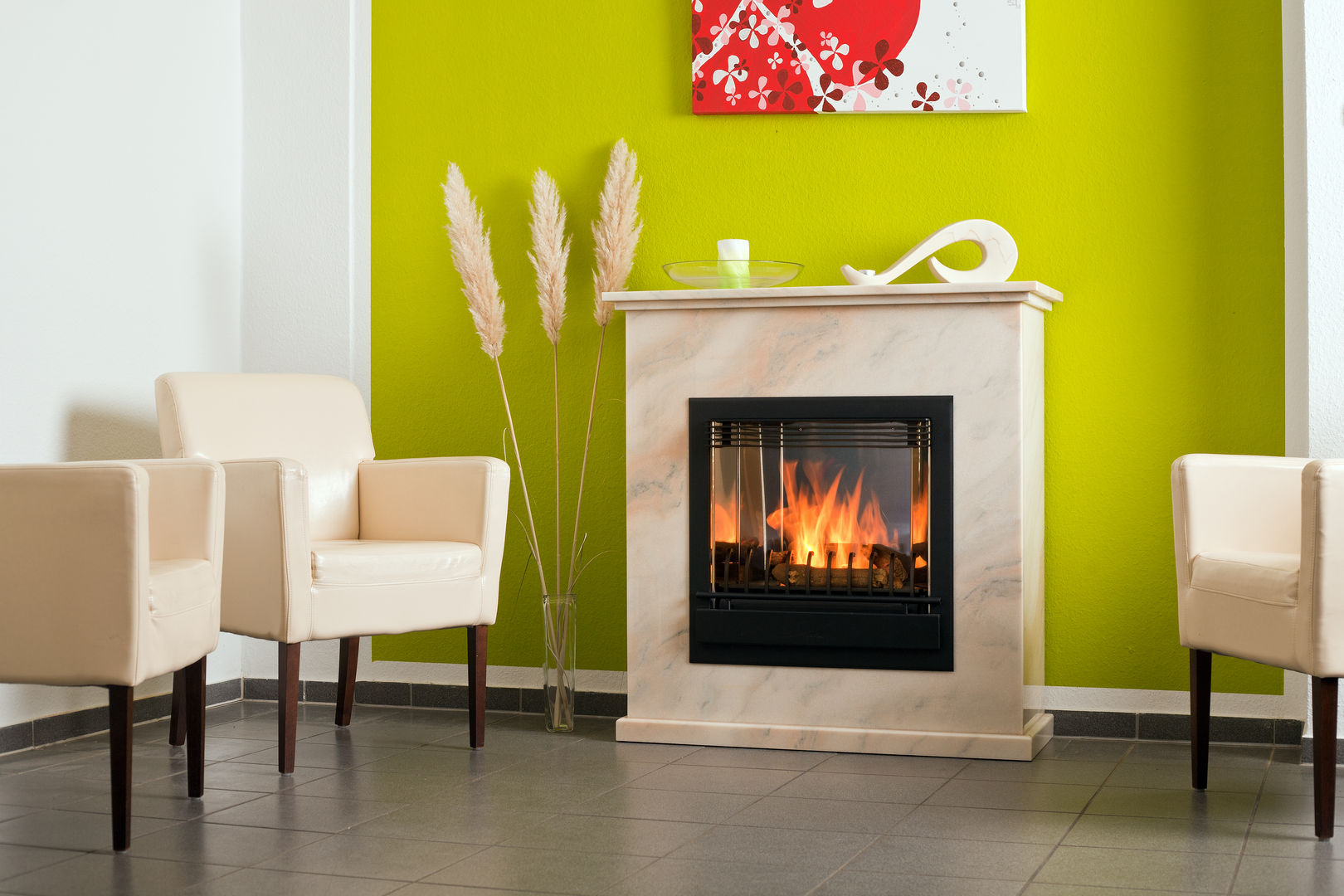 Bio-Ethanol Kamin mit Echtsteinfassade, Kaminstudio Klaus Ehrlicher Kaminstudio Klaus Ehrlicher Classic style living room Fireplaces & accessories