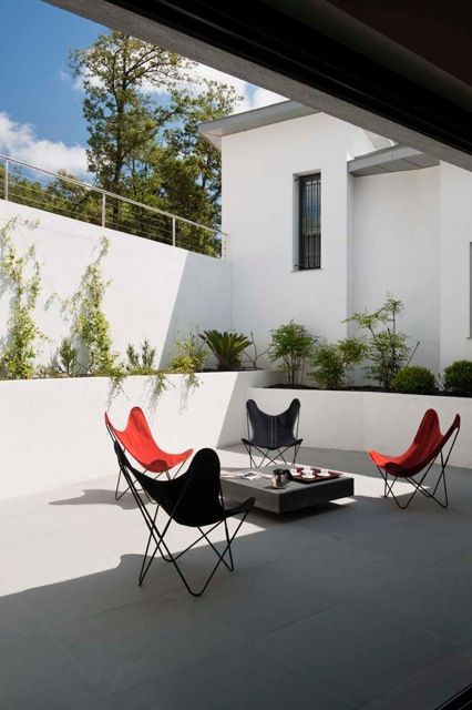 Villa contemporaine, Casa Architecture Casa Architecture Patios & Decks