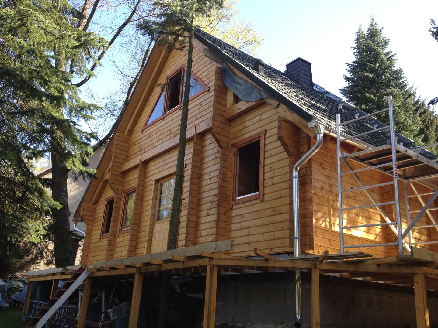 Holzhaus als Fertigbausatz "Norwegen", THULE Blockhaus GmbH - Ihr Fertigbausatz für ein Holzhaus THULE Blockhaus GmbH - Ihr Fertigbausatz für ein Holzhaus 스칸디나비아 주택