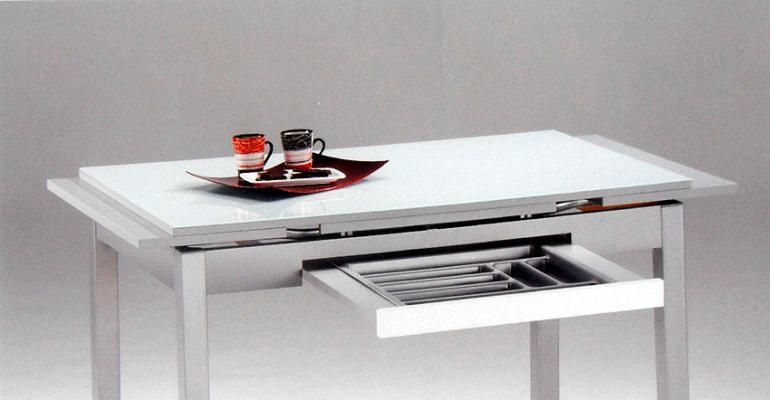 Mesa de cocina extensible Furnet Cocinas de estilo moderno Mesas, sillas y bancos