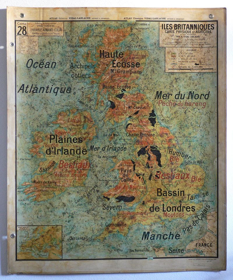 Patina Landkarten Schulwandkarten aus Frankreich, Mi by Mi Mi by Mi インダストリアルな 壁&床 壁の装飾