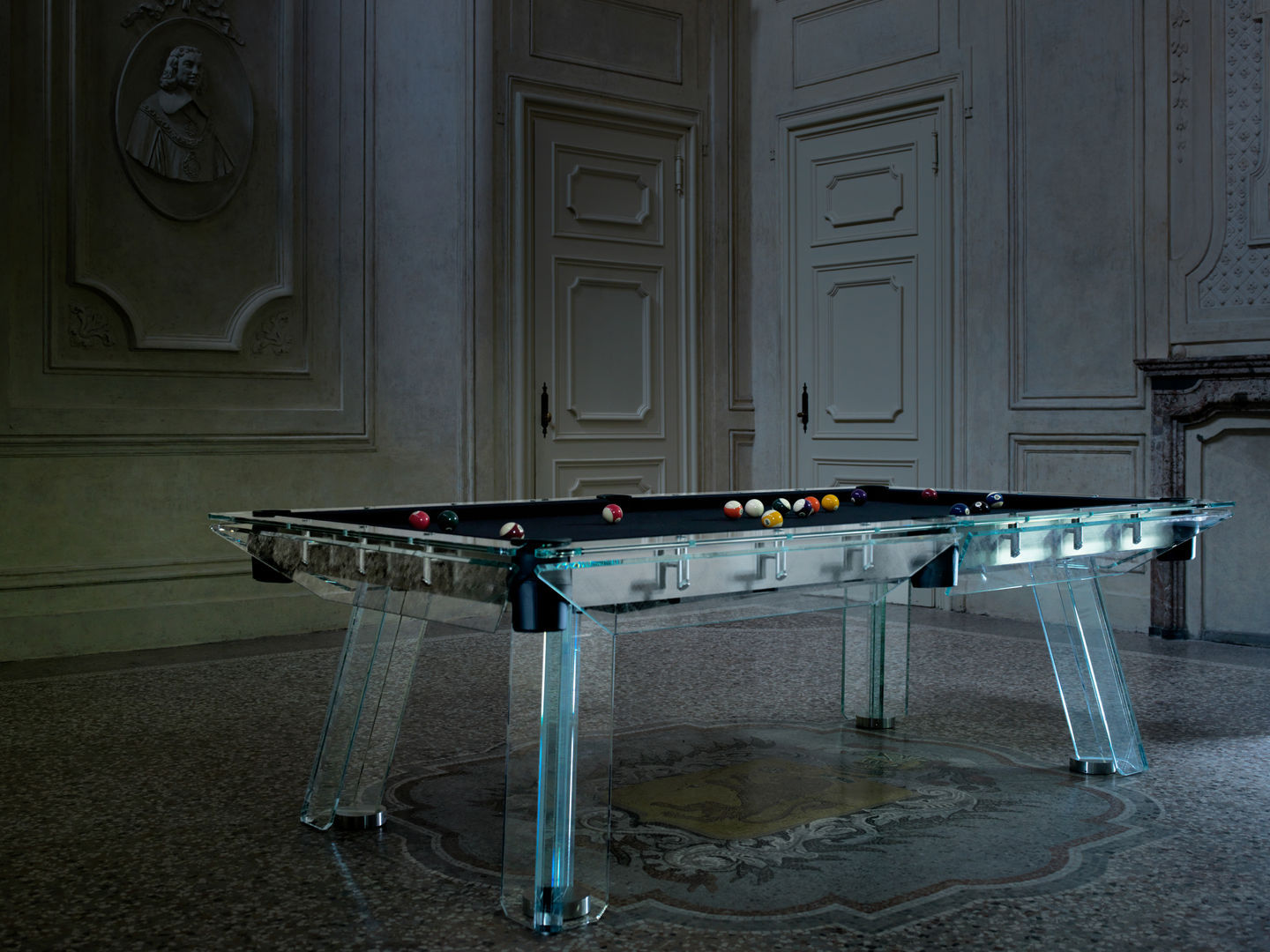 A luxury pool table: Filotto, BD Collection BD Collection Moderne woonkamers Salon- & bijzettafels