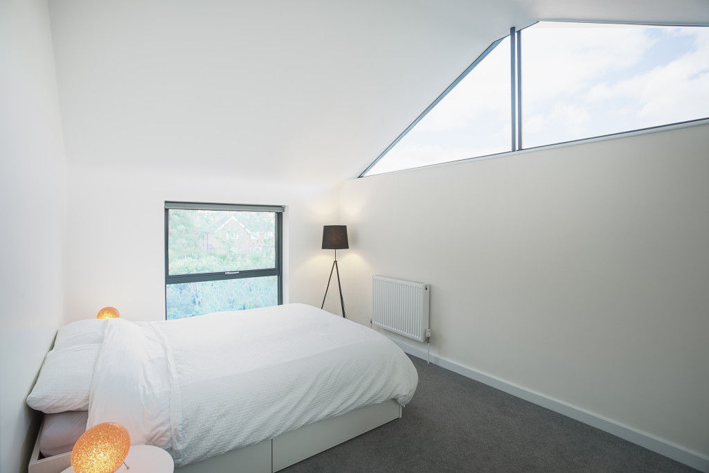 The Cedar Lodges Adam Knibb Architects Modern style bedroom