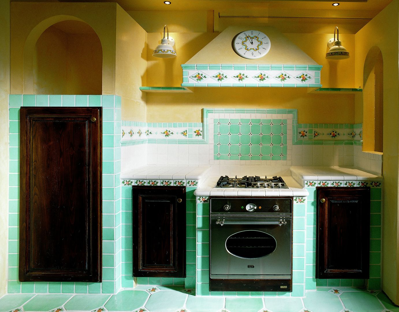 homify Classic style kitchen