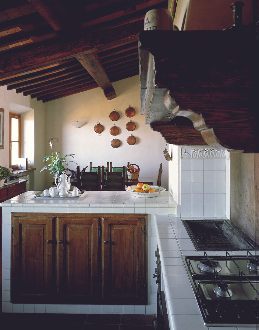 homify Rustic style kitchen