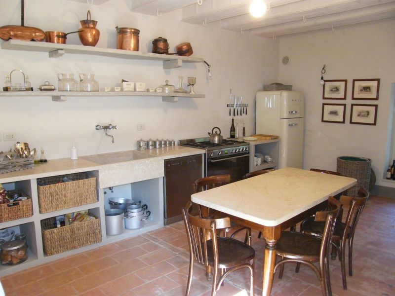 Ristrutturazione Casa di campagna. Umbria, Provincia di Perugia, Studio Architetti Cornacchini - De Boni Studio Architetti Cornacchini - De Boni Country style kitchen