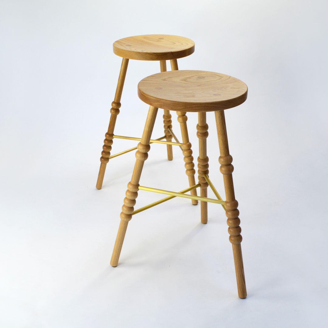 Abacus, M Design Living M Design Living Klasyczna kuchnia Stoły i krzesła