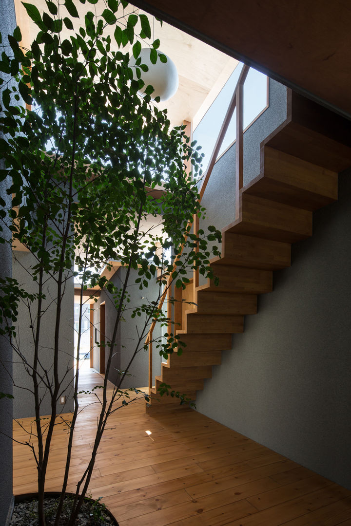 alley, 建築設計事務所SAI工房 建築設計事務所SAI工房 Modern style gardens