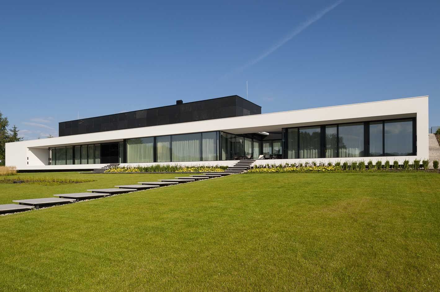 NEMO HOUSE , MOBIUS ARCHITEKCI PRZEMEK OLCZYK MOBIUS ARCHITEKCI PRZEMEK OLCZYK 모던스타일 주택