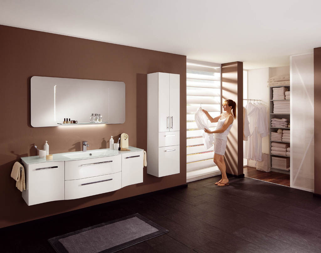 Contea Unit & Washbasin Bathroom City Modern bathroom Storage