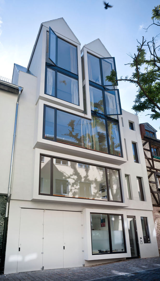 Wohnhaus Paradiesgasse 13, Marie-Theres Deutsch Architekten BDA Marie-Theres Deutsch Architekten BDA บ้านและที่อยู่อาศัย