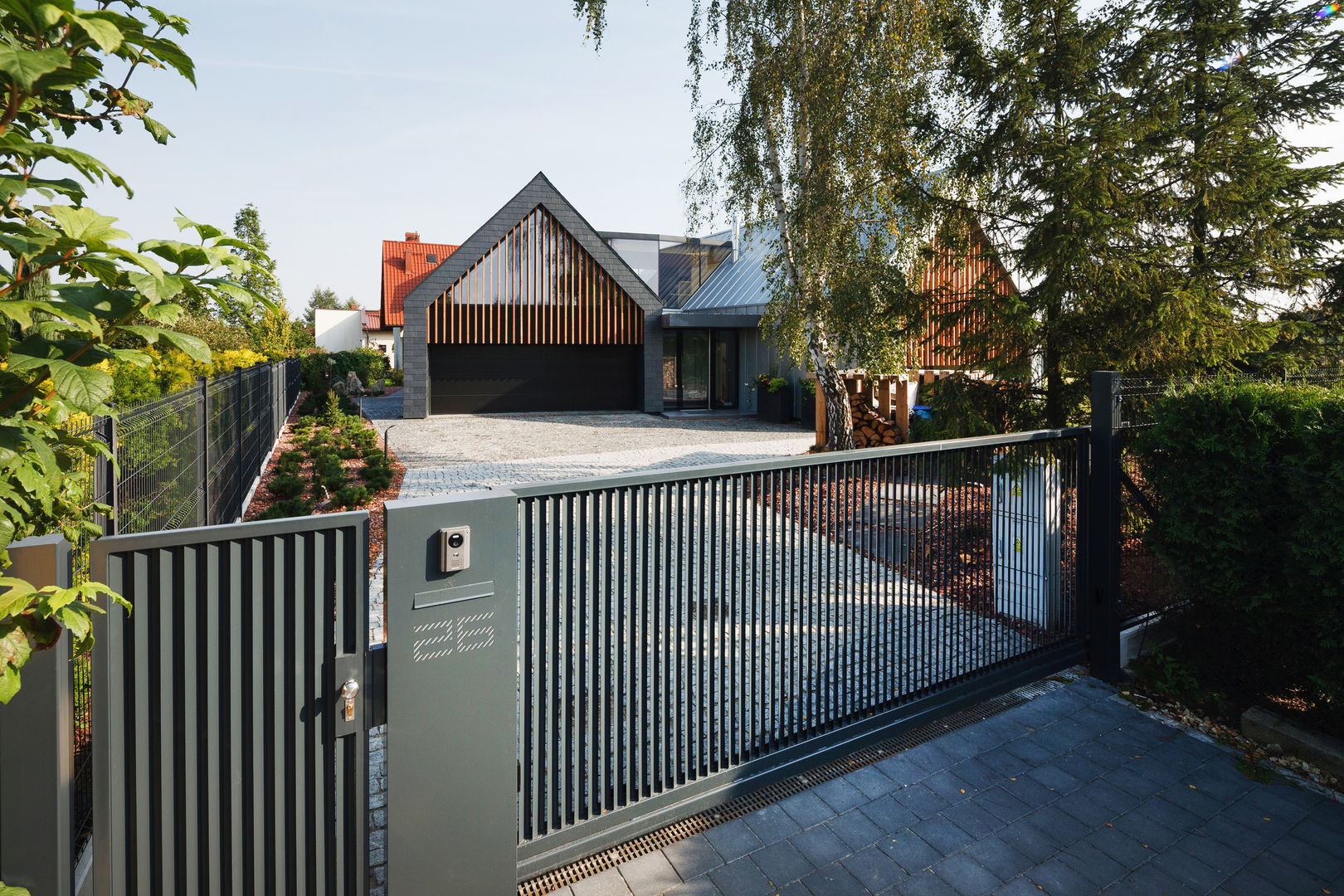 TWO BARNS HOUSE , RS+ Robert Skitek RS+ Robert Skitek Casas de estilo moderno