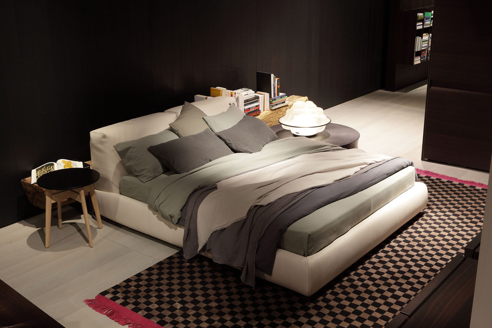 Bolton letto , Giuseppe Viganò Giuseppe Viganò Modern style bedroom Beds & headboards