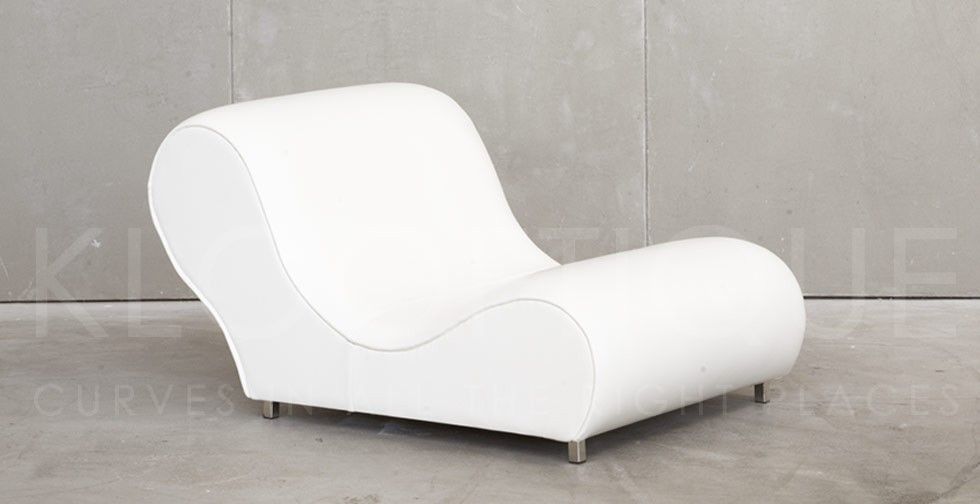 homify Salas modernas Sofás y sillones