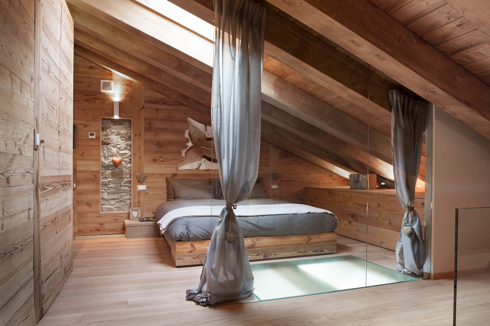 UN CALDO CHALET DI DESIGN , archstudiodesign archstudiodesign Scandinavian style bedroom
