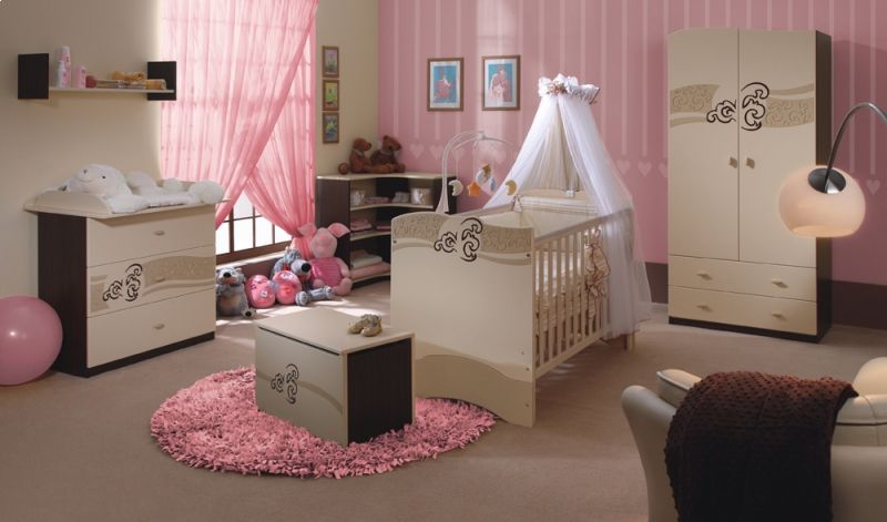 Zuckersüß und praktisch: Möbel für das Babyzimmer, Möbelgeschäft MEBLIK Möbelgeschäft MEBLIK Stanza dei bambini in stile classico