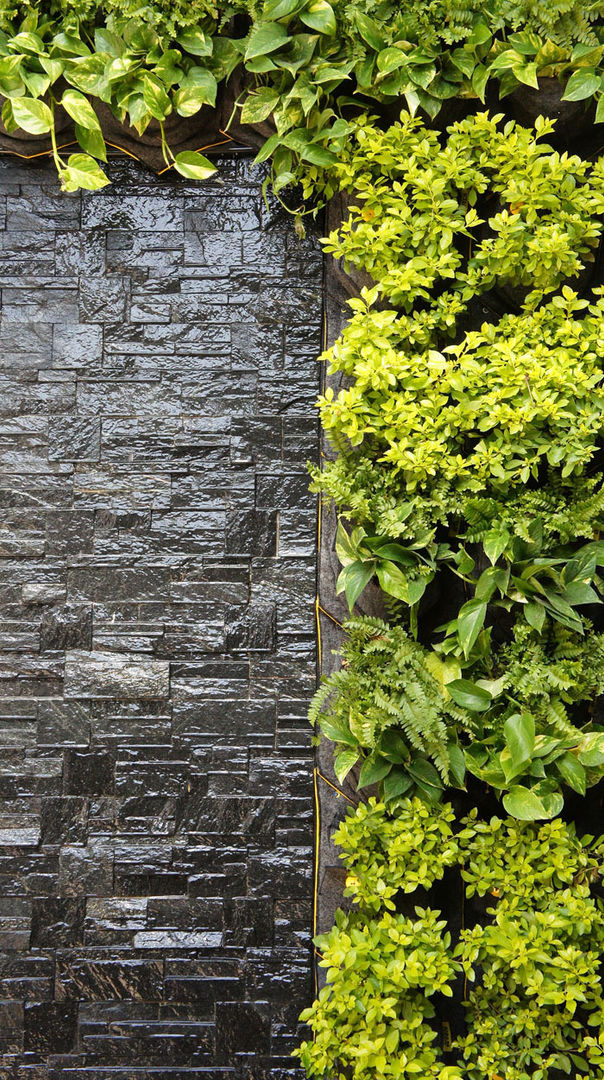 Green wall CONILLAS - exteriors Mediterranean style garden Accessories & decoration