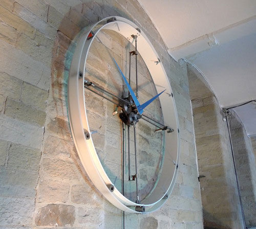 Breathing Clock - Angled View BLOTT WORKS Nowoczesne domy Akcesoria i dekoracje