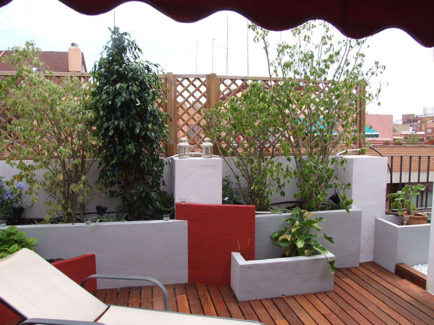 Diseño de paisajismo de terraza, PG8 Estudio de Ingeniería y Diseño PG8 Estudio de Ingeniería y Diseño الغرف