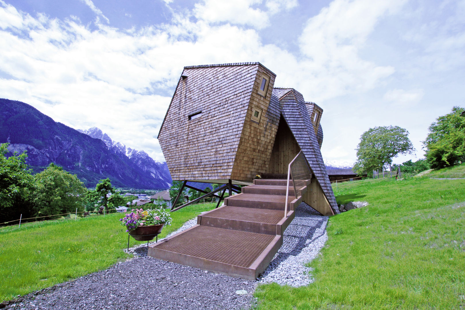 Haus der Ufogel, Aberjung Design Agency Aberjung Design Agency Modern houses