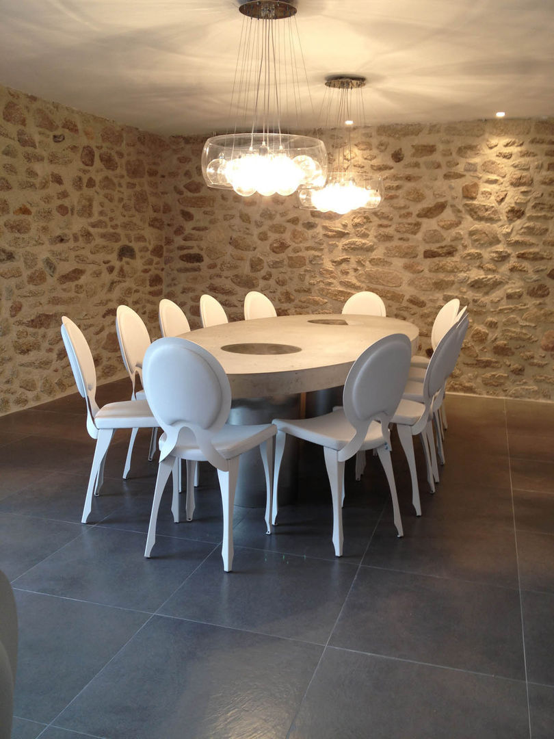 Oval concrete Tables Concrete LCDA Cozinhas modernas concrete table,concrete furniture,bespoke table,bespoke furniture