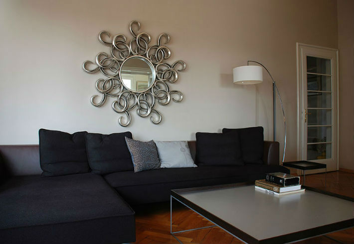 Mirror Sun Rays, Adonis Pauli HOME JEWELS Adonis Pauli HOME JEWELS غرفة المعيشة ديكورات واكسسوارات