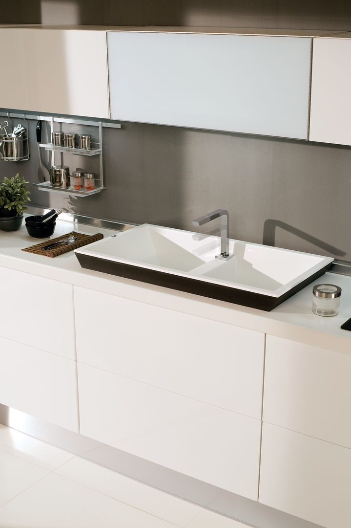 Dogma 100, Dilber & Stolfi architetti Dilber & Stolfi architetti Kitchen Sinks & taps