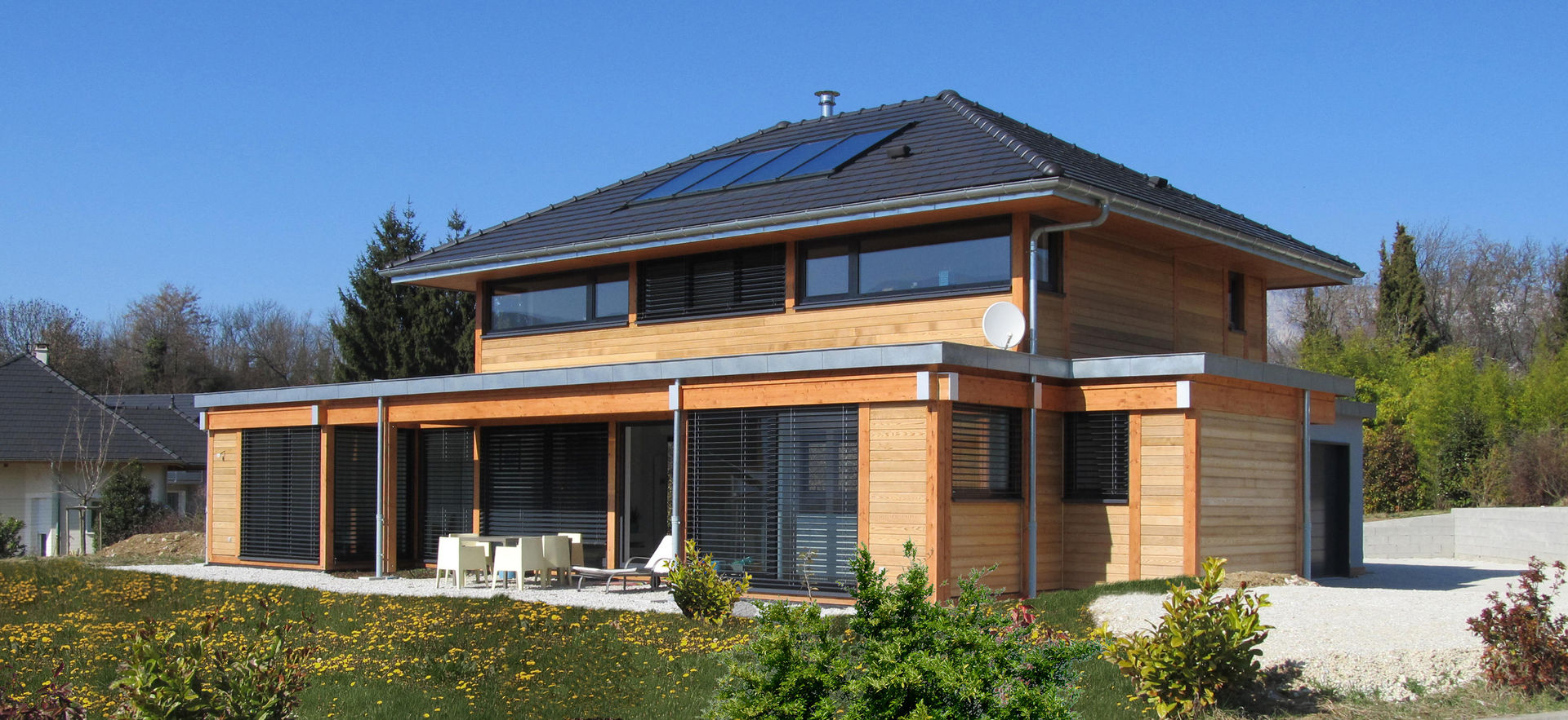 Une maison spacieuse et lumineuse en Savoie, Tangentes Architectes Tangentes Architectes Houses