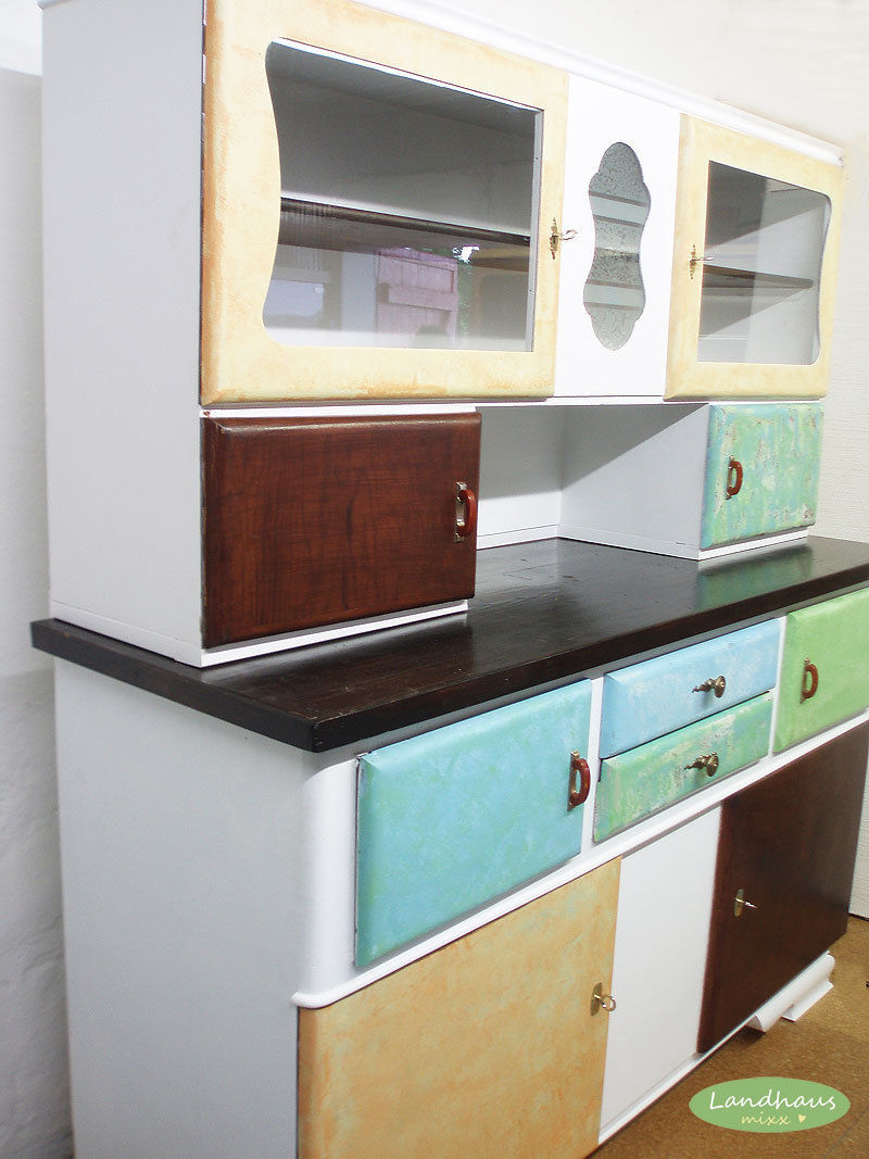 Großer Vintage Küchenschrank "Ella" ♥ Shabby Chic , Landhausmixx Landhausmixx Country style kitchen Cabinets & shelves