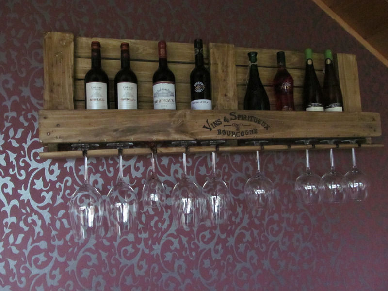 Weinregal Industriepalette, La maison La maison Phòng ăn: Thiết kế nội thất · bố trí · Ảnh Wine racks