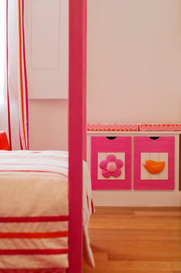 Quarto de Menina | Princesa, adoroaminhacasa adoroaminhacasa Country style nursery/kids room Wardrobes & closets