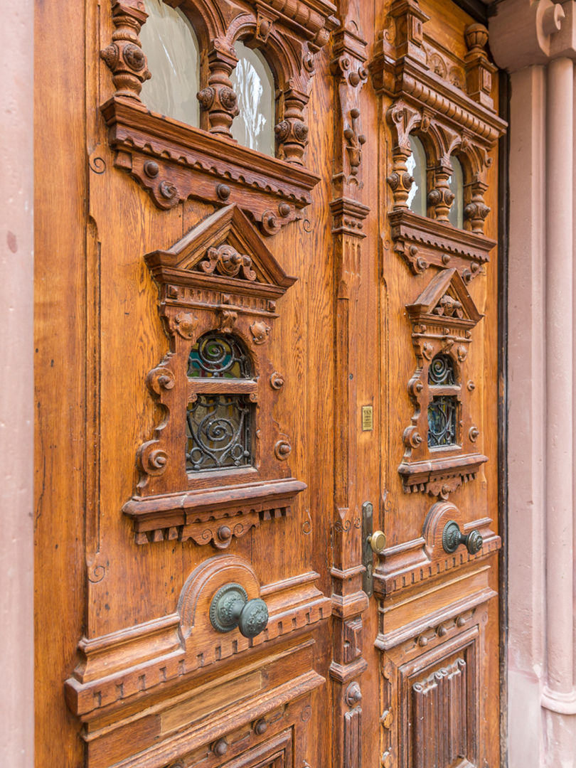 Villa Viktoria, Wohnwert Innenarchitektur Wohnwert Innenarchitektur Classic style doors Doors