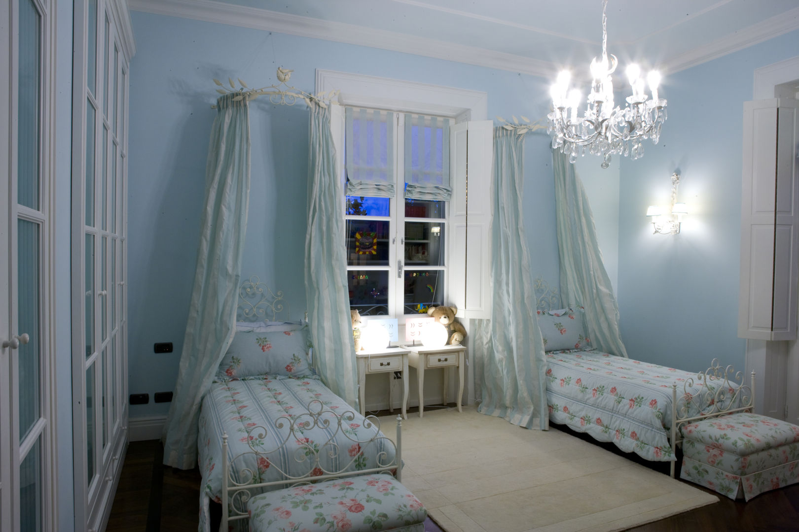 una casa classica, archbcstudio archbcstudio Classic style bedroom