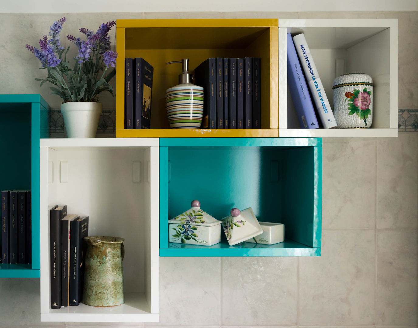 Cubic Bathroom, Arreda Progetta di Alice Bambini Arreda Progetta di Alice Bambini Eclectic style bathroom Storage