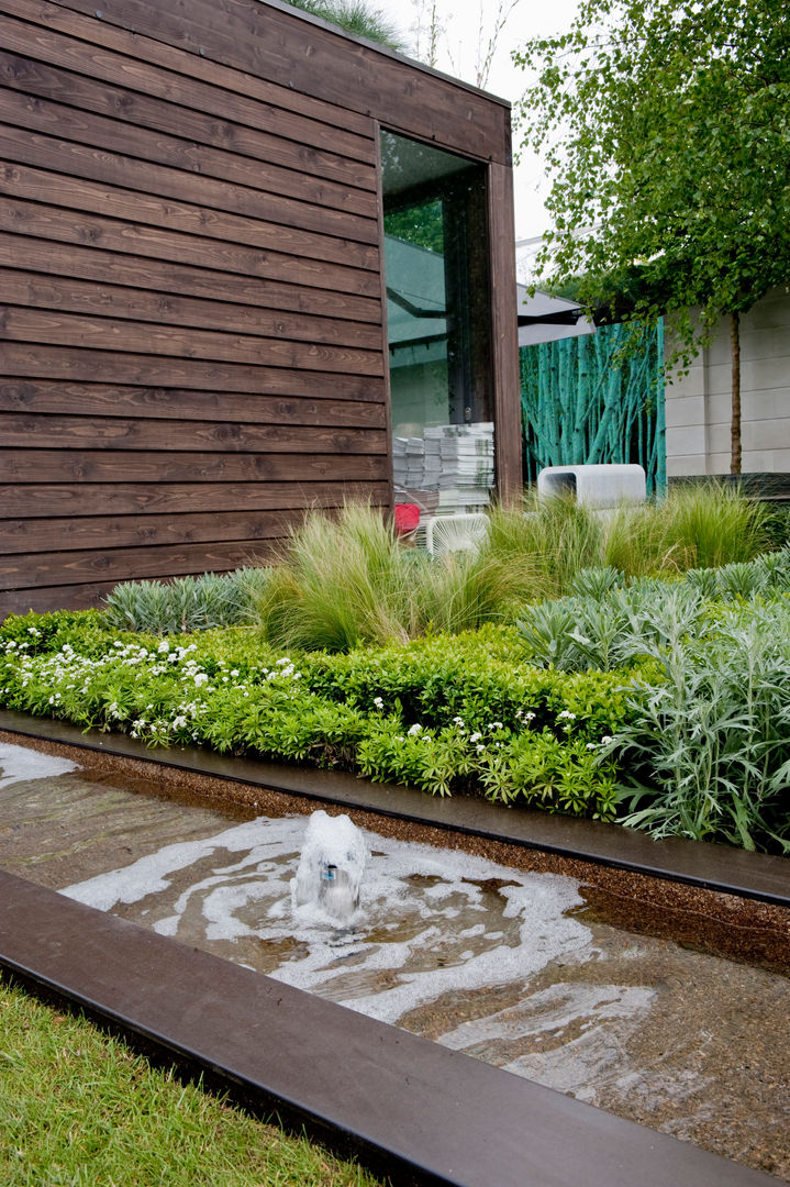 Chelsea Flower Show 2012 : The Rootop Workplace of Tomorrow Aralia Commercial spaces Wood Wood effect Commercial Spaces