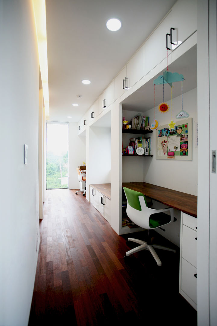 STONE WALL HOUSE 제주 돌담집, HBA-rchitects HBA-rchitects Nursery/kid’s room